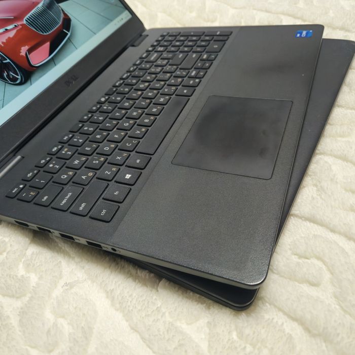 Dell Vostro 3500/ i5-1135G7/ SSD 256GB/ RAM 16gb