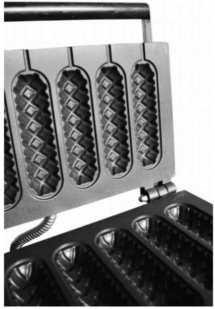 Gofrownica do gofrów na patyku CORN - DOG 6 sztuk gofrów