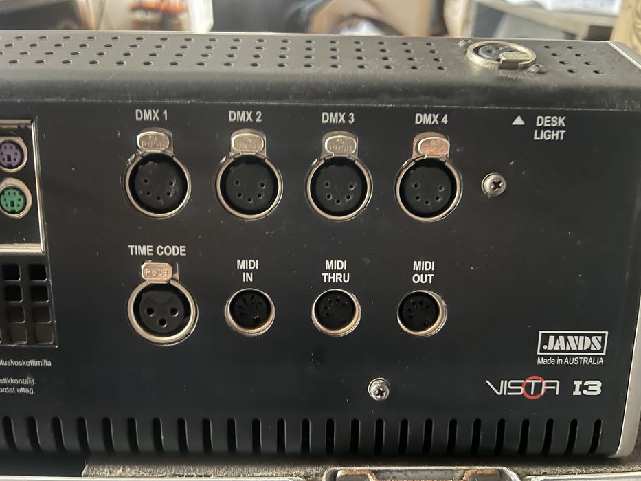 Mesa de Luz Junds Vista I3