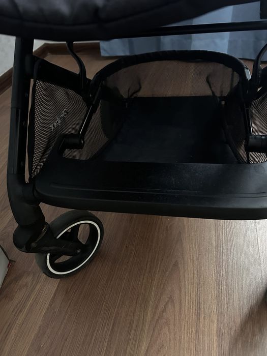 Продам коляску cybex beezy