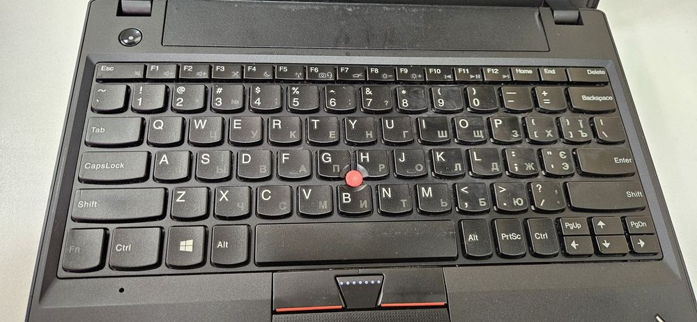 Ноутбук 10 дюймів маленький Lenovo x131e