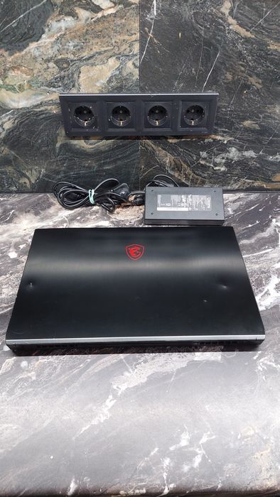 Ігровий Msi 17.3/Gtx 1650/i5-10300H/Ssd/Hdd/ ноутбук игровой