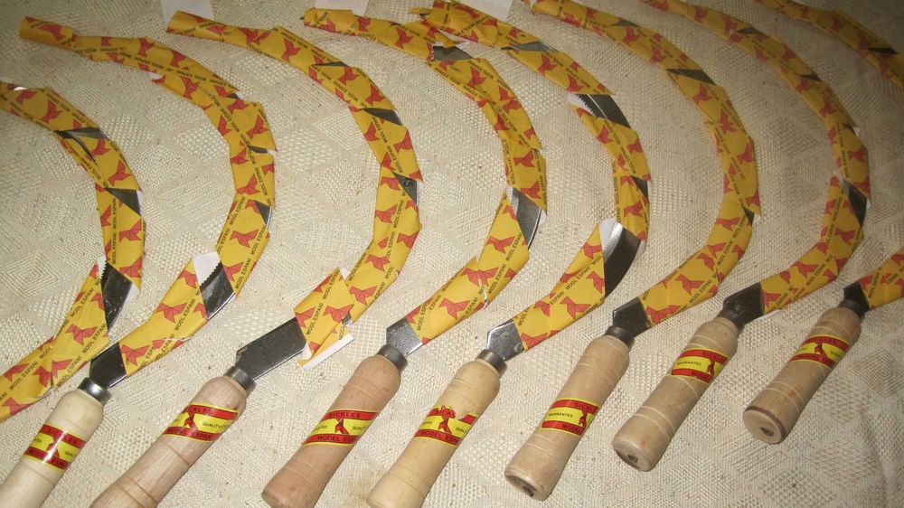 ручний великий серп новий інструмент зубчастий гострий УПАКУЄМО