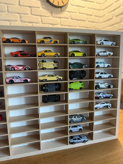 Pułka na hotwheels