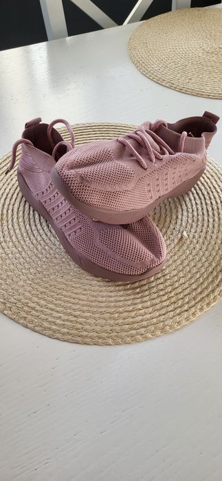 NOWE buty damskie  lub dla dziewczynki, wkładka 22,5cm