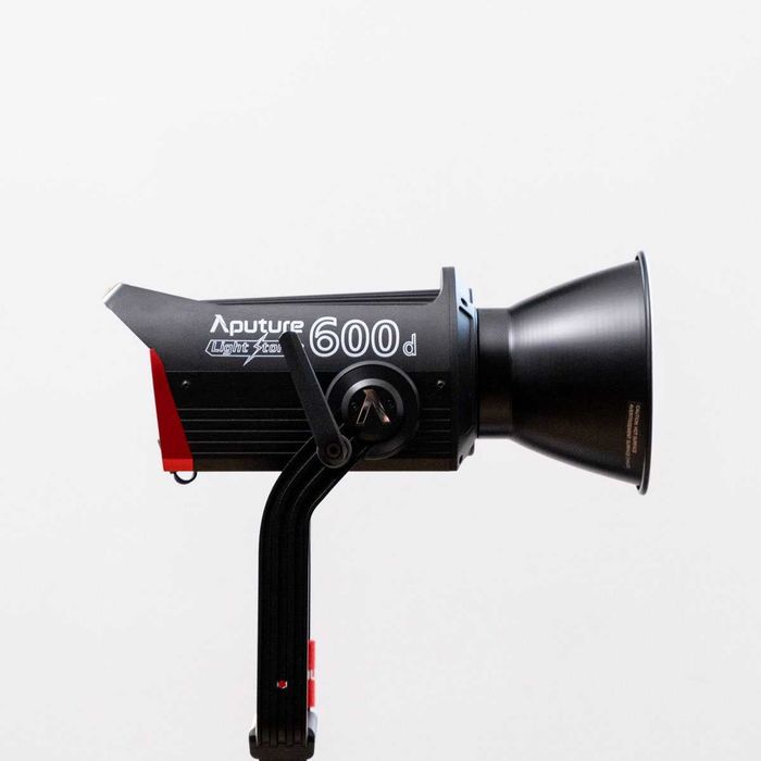 Світильник LED Aputure LS 600D V-Mount Daylight