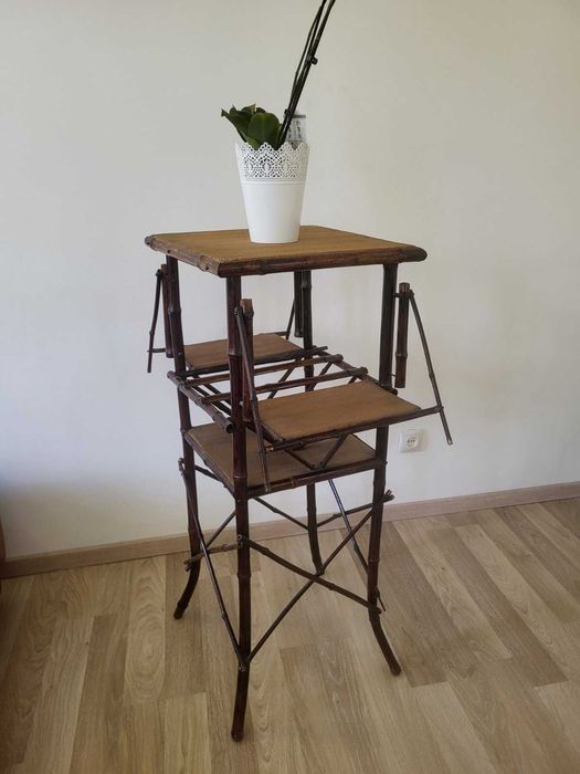 Продам старинную этажерку