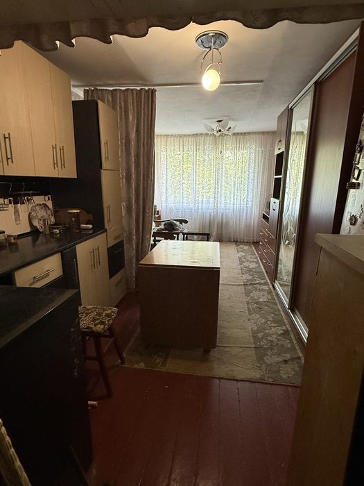 Продаж кімнати в гуртожитку