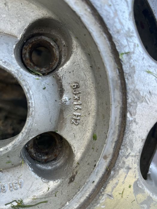 Продам титан R14