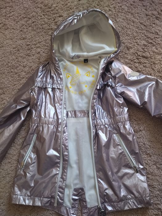 Куртка - вітровка