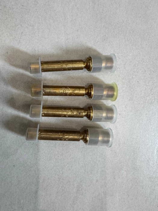 Injetores de motor a gasolina Mercedes-Benz genuínos (x4)