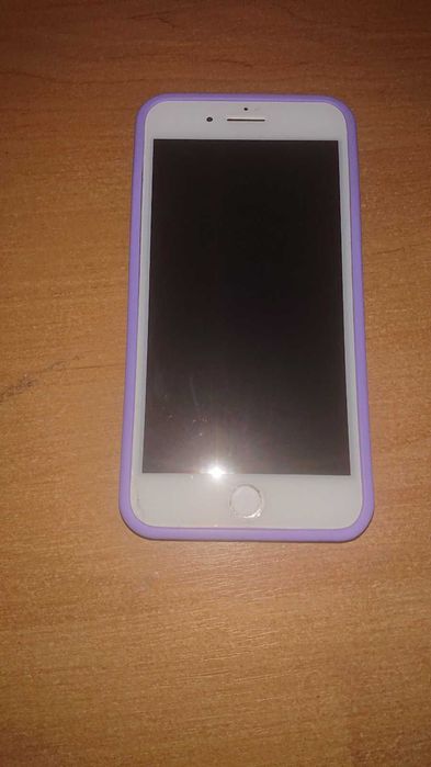 Продам б/у iPhone 7+