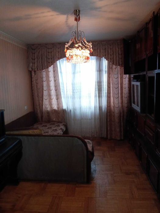 Продам 2-кімн. Щу́сєва вул. 42а, 47 м.кв.МетроСирець 2 хвилини пішки.