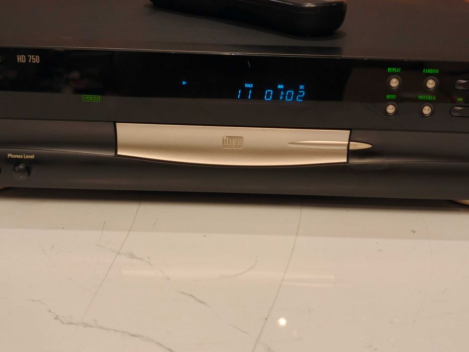 HARMAN KARDON HD 750 ! Porządny odtwarzacz CD ! Pilot