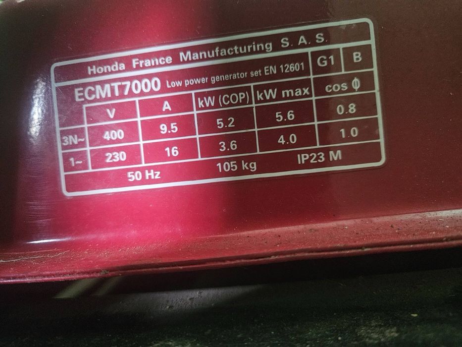 Продам генератор хонда 6 квт