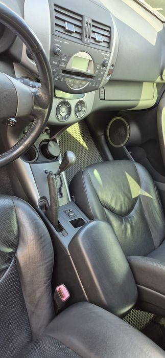 Продам Toyota Raw 4 2008