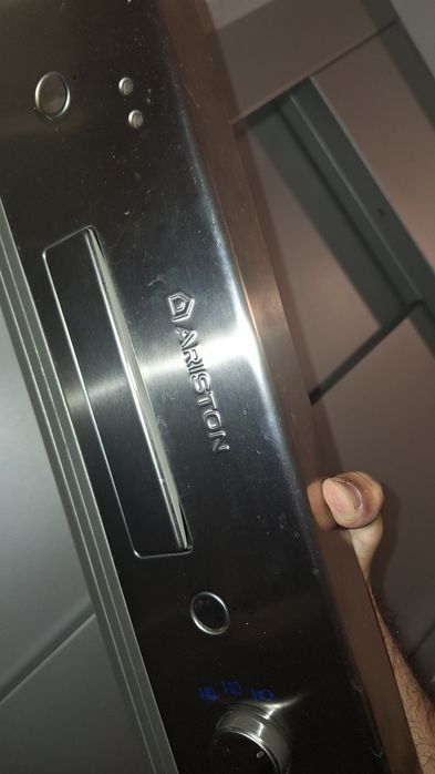 Máquina lavar loiça Ariston, para peças
