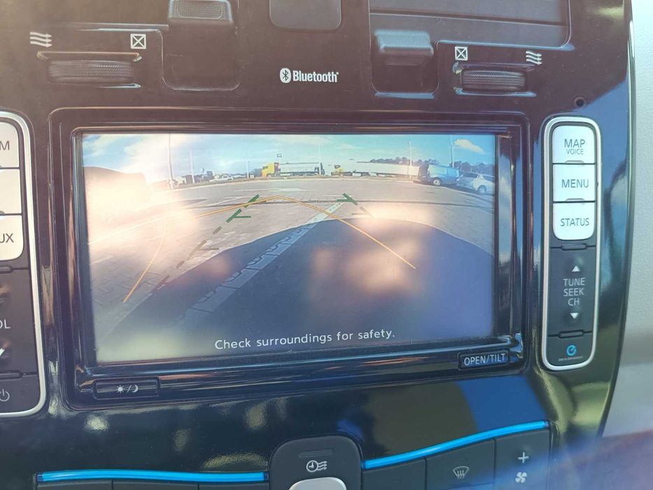 Продам Nissan leaf
