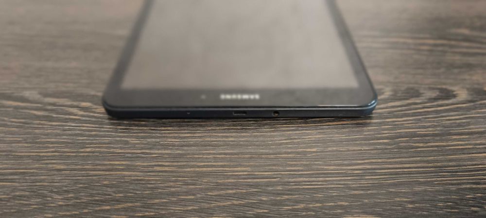 Планшет Samsung Galaxy Tab A 10.1 (SM-T585) 2/16Gb 4G LTE+SIM+MicroSD