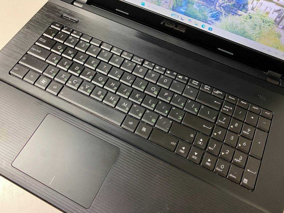 Ноутбук 17,3'' ASUS X75VD | Core i3 3120 | RAM 8GB | SSD 120GB | HDD 750GB | GT 610M 1 GB