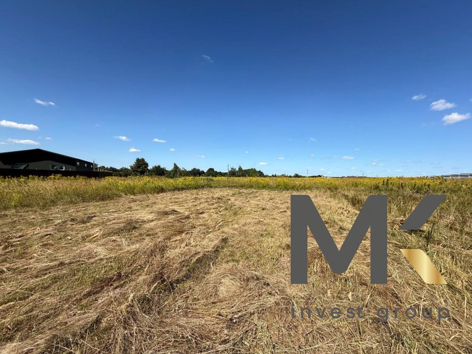 Земельна ділянка біля озера