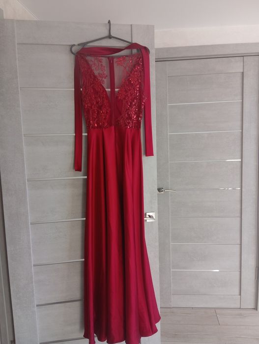 Бордова сукня  нарядна