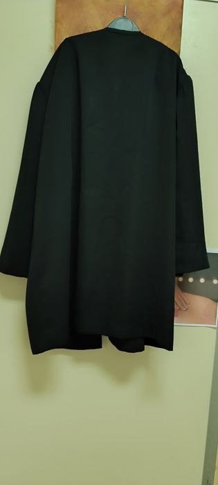 Casaco preto fresco e sem forro para senhora