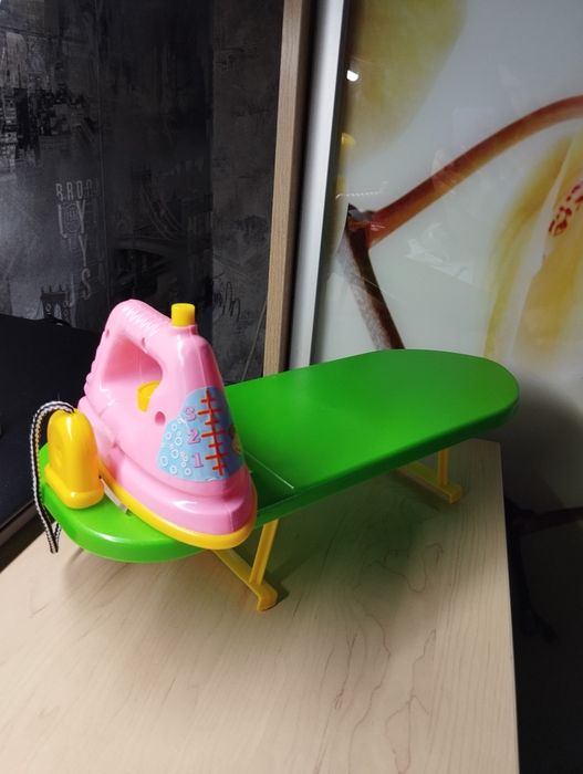 Іграшки для дівчинки