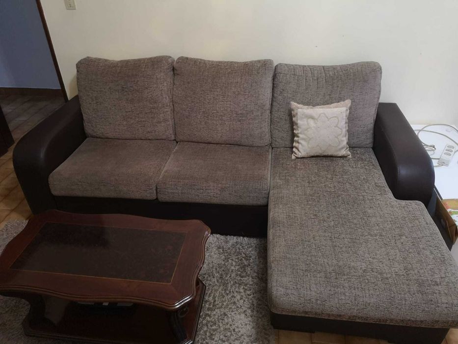 Sofa com chaise loungue