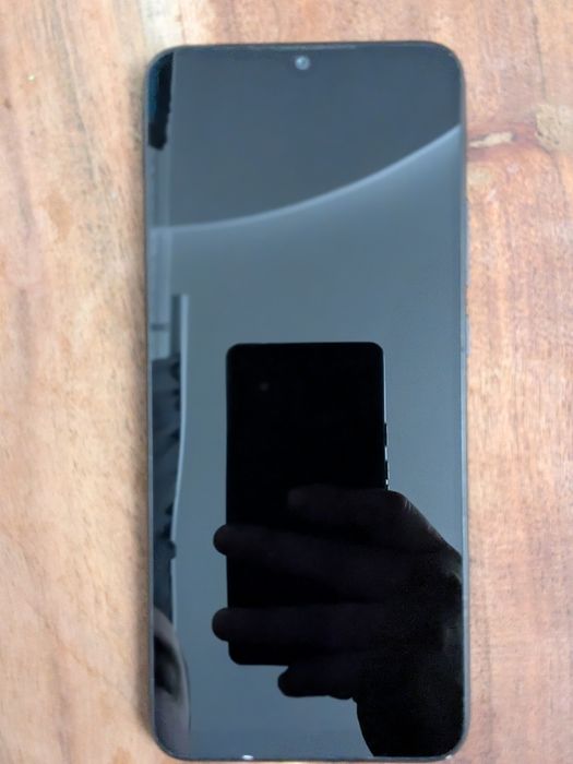 Продам телефон xiaomi redmi 10c