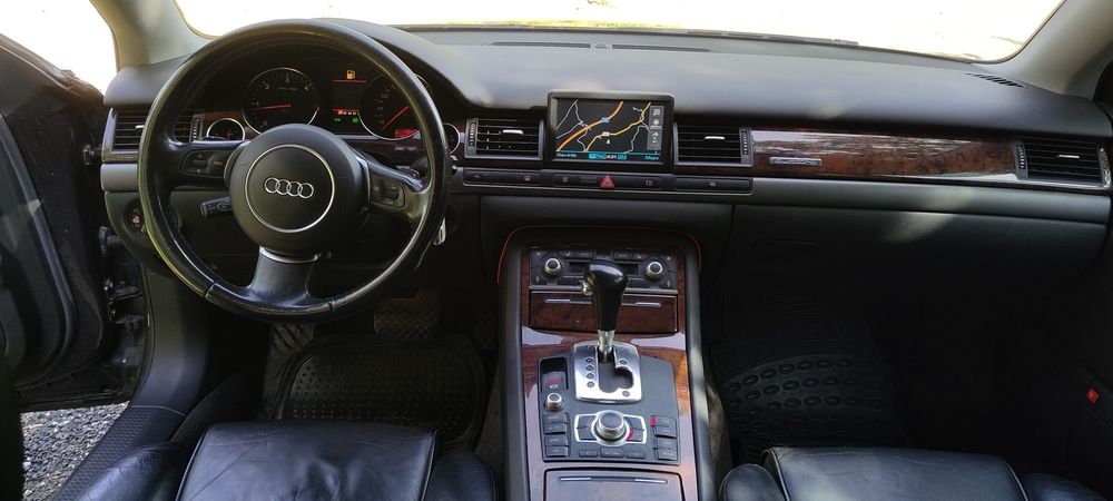 Audi A8 3.0 TDI Sedan luxo