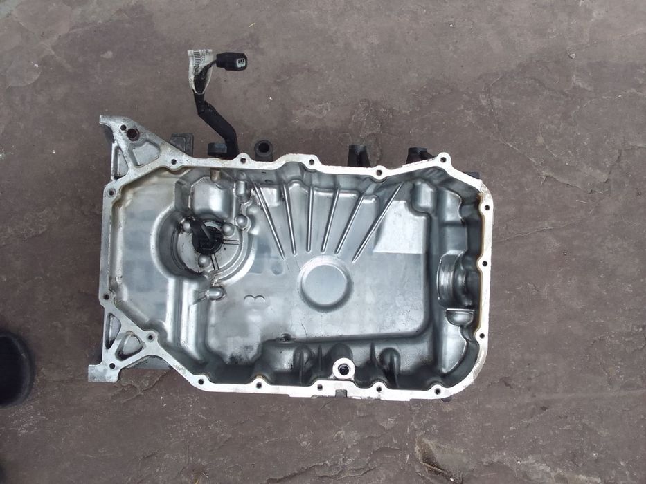 Кришка піддона cr-v 2008