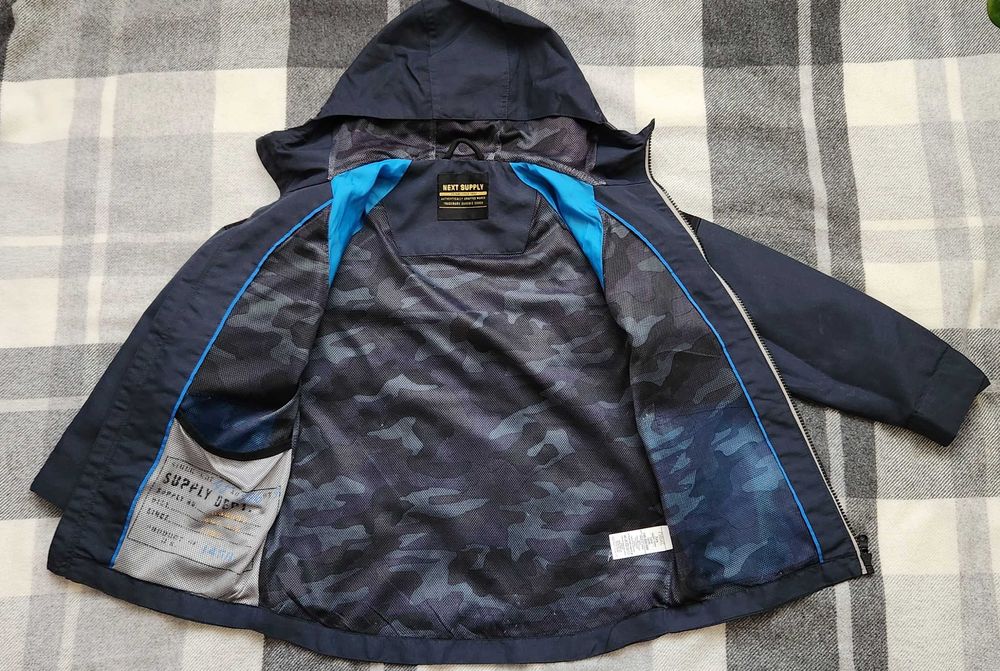 Ветровка Next, 122 см, 7 лет