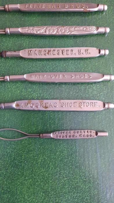 Гачки для ґудзиків, шнурків колекційні Англія