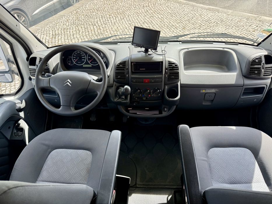 Autocaravana Citroen Capucine ano 2006, motor 2.8 JTD 128cv, 6 dormidas / Garagem grande