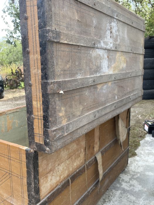 Mala antiga / Baú