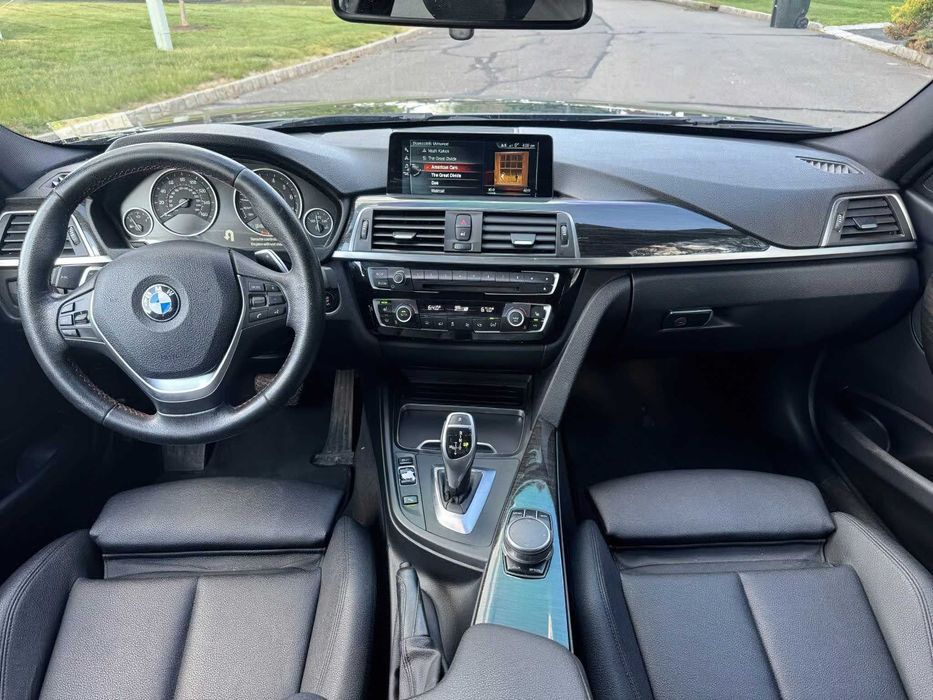 BMW 3 Series 330i xDrive      2017