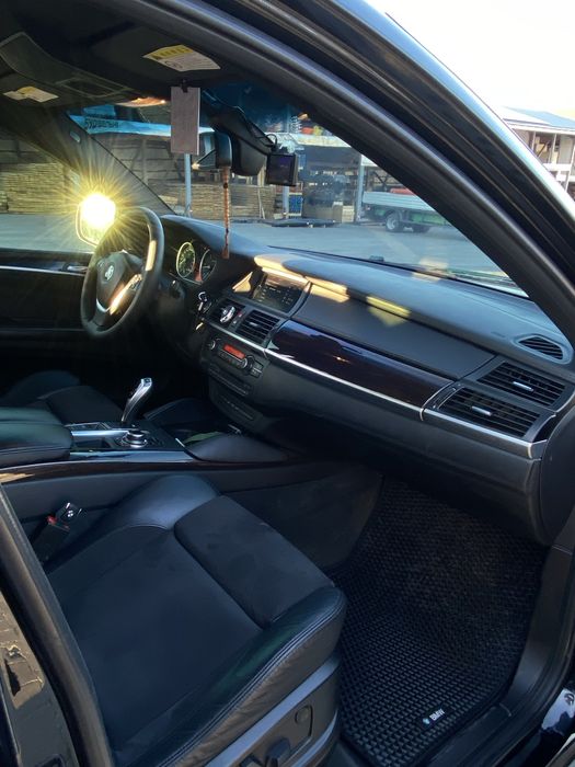 Авто BMW X6 E71 40d