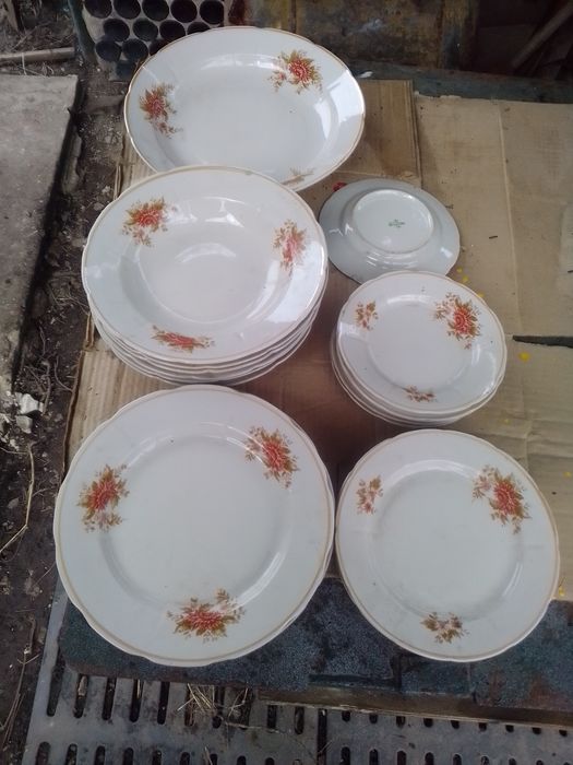 Продам новый столовый сервиз на 6персон или обмен.