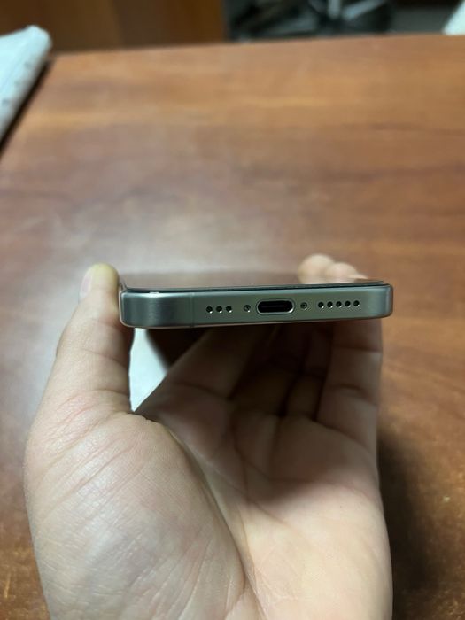 Продам Iphone 15 pro, 512gb