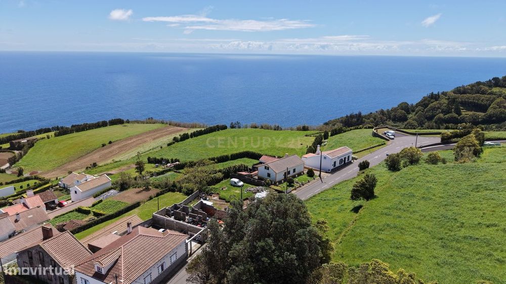Terreno com Vista Panorâmica em Nordeste, Ilha de São Miguel