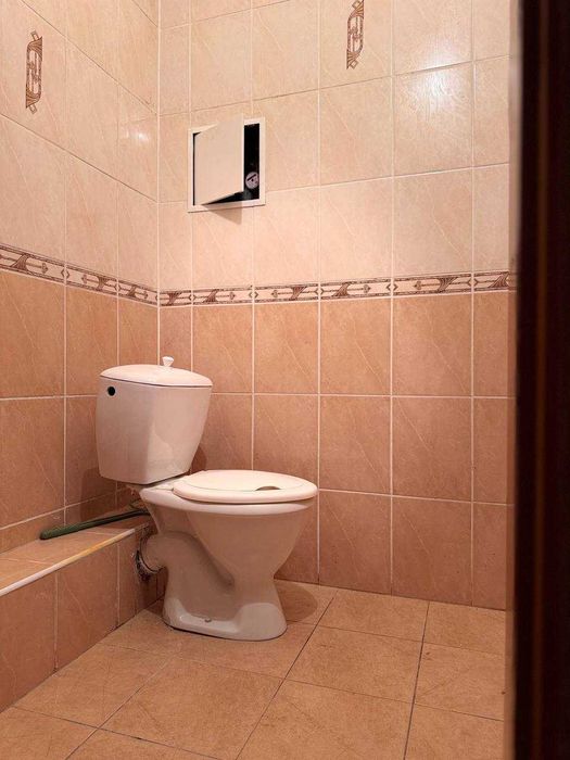 Повноцінна 2-кімнатна під ремонт, пр. Бажана 10 -м. Осокорки і Позняки