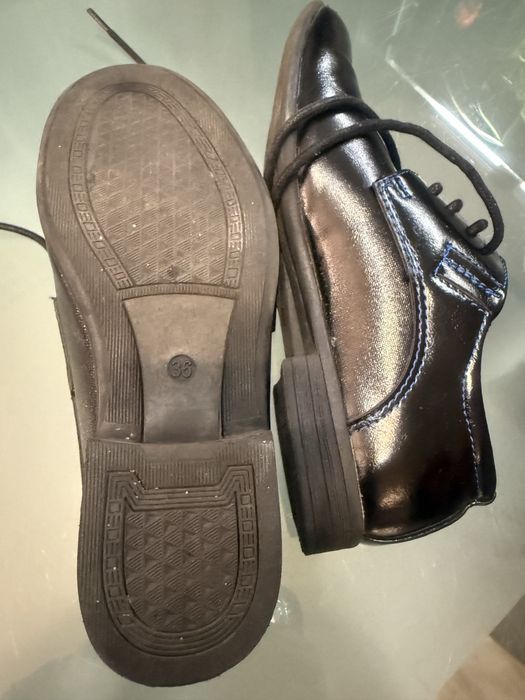 Buty chlopiece do garnituru , wizytowe, lakierowane , komunii rozm 36