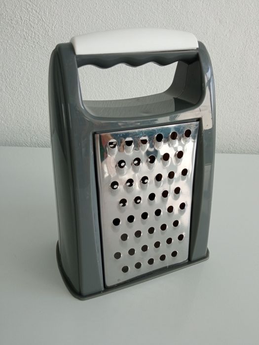 Porta-talheres ou ralador?