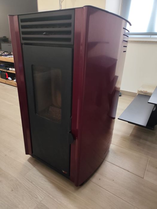 Salamandra a pellets Red Pod First 8 kW