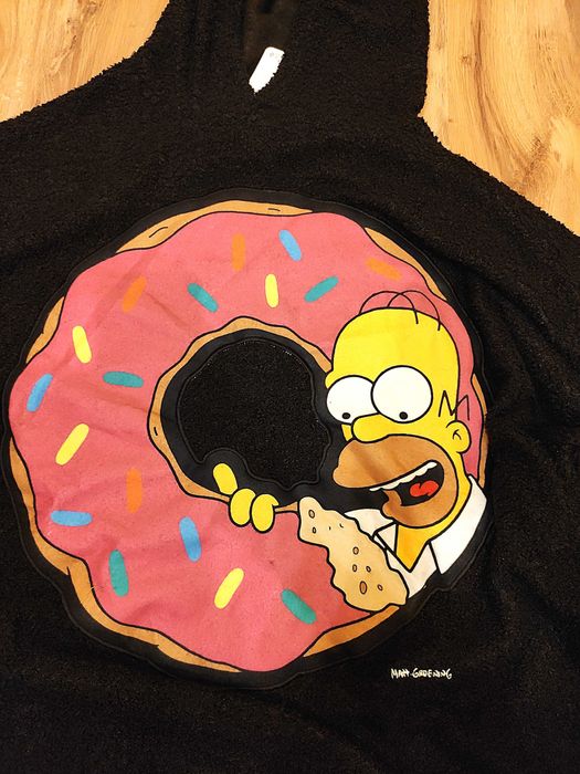 Czarny szlafrok  z nadrukiem The Simpsons
