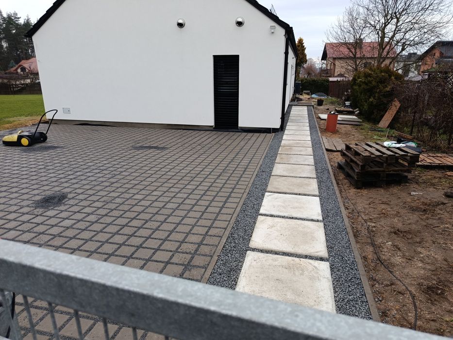 Usługi Koparko-ładowarką,koparką , ogrodzenia , drenaże