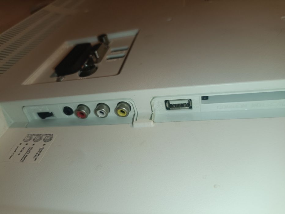 TV Led 32" Schontech  (Não é Smart TV)