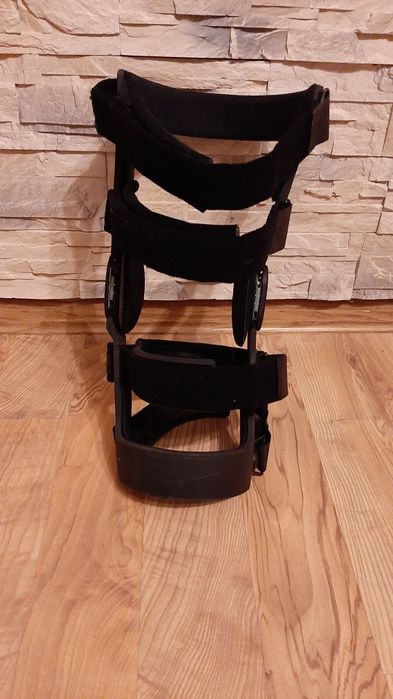 Orteza stawu kolanowego Donjoy prawa L