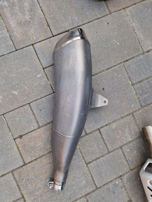 SUZUKI GSXR 1000 K9 L0 L1 TŁUMIK wydech  prawy